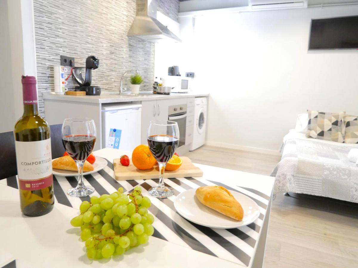 Stay U-Nique Apartments Llobregat L'Hospitalet de Llobregat Buitenkant foto